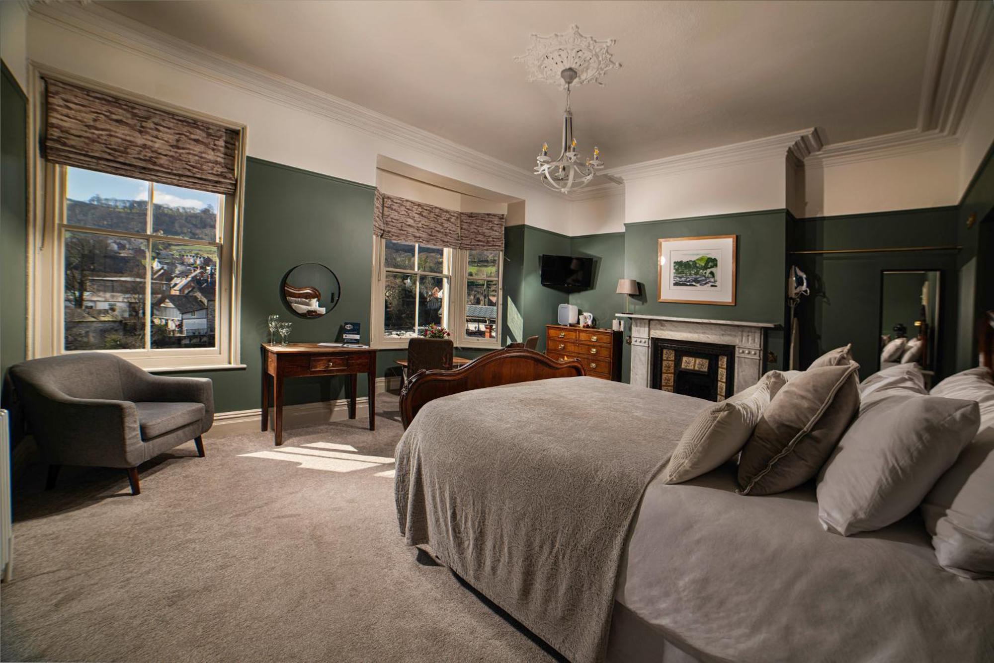 Riversdale House Bed & Breakfast คลางกอซเลน ภายนอก รูปภาพ